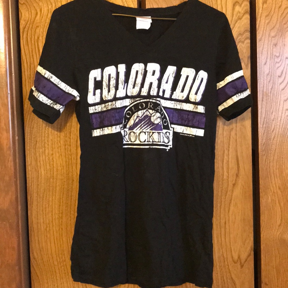 Colorado Rockies v neck tee